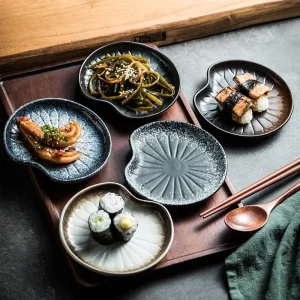 Factory Wholesale Eco-Friendly Japanese Style Glazed Stoneware Restaurant Dinner Dessert Plates Ceramic Dish Plates for